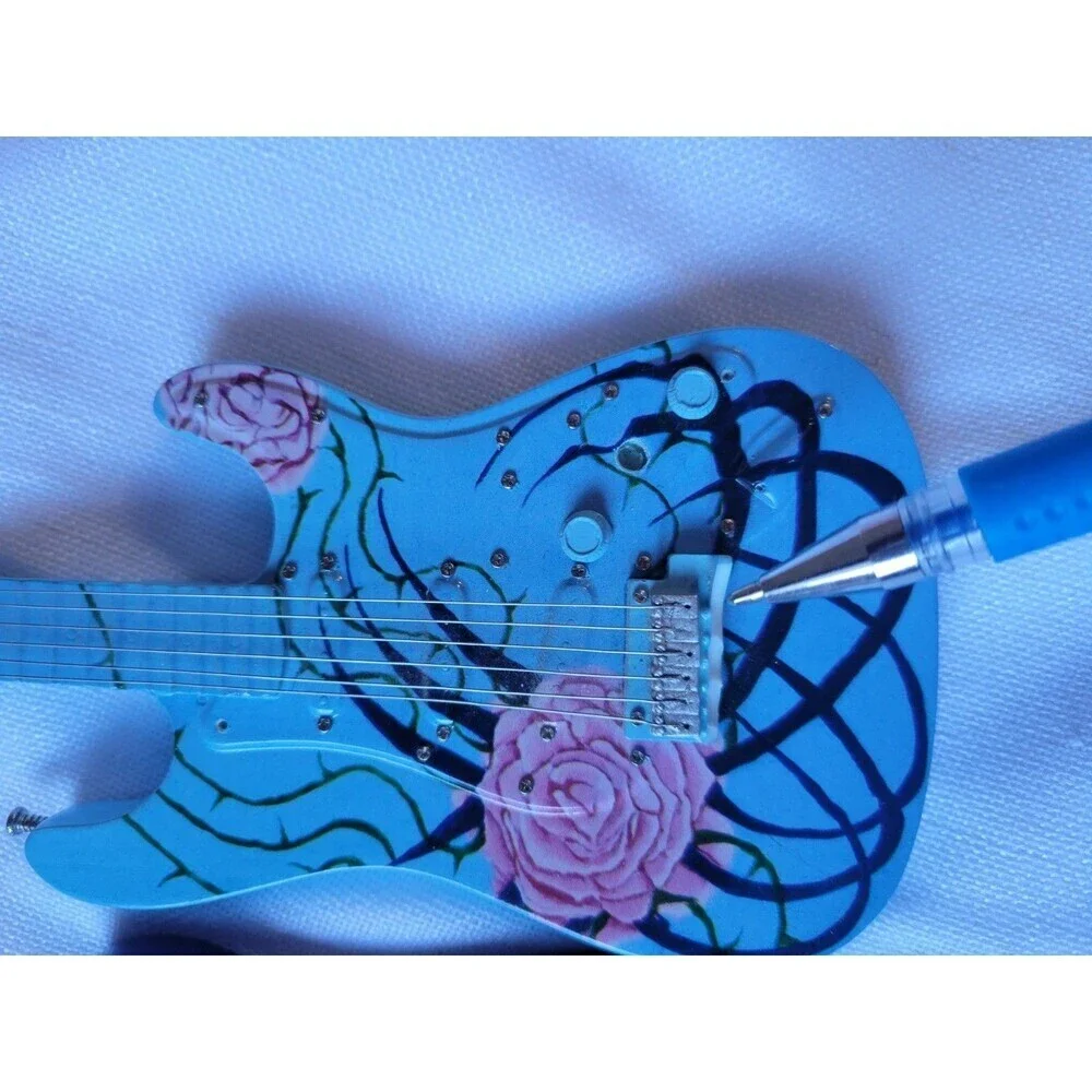 Vtg Guitarmania Collectors Edition Mini Fender Guitar. A Rose By Any Other Name